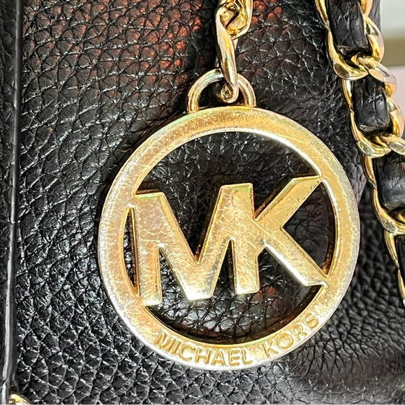 MICHAEL Michael Kors Black Leather Jet Set Chain Shoulder Bag - Picture 3 of 11